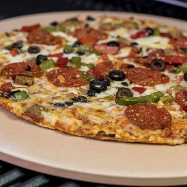 Pizzastenset + pizzaspade för Char-Broil grill
