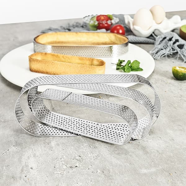 Form tartletkant perforerad 15x5xh2cm oval tartkant