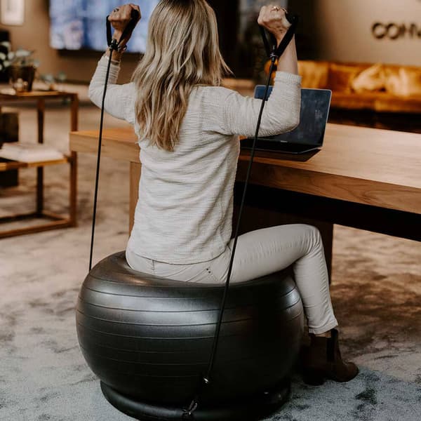 Swedish Posture harjoituspallo ja harjoitusnauha - ergonomia ja harjoittelu yhdessä