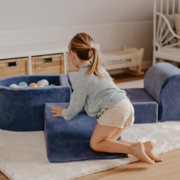 MeowBaby® Klätterblock i skum för småbarn  Magenta 4 element med bollplank 57x45x30cm