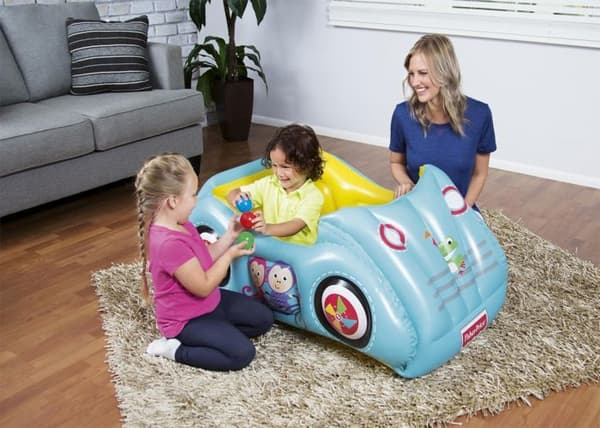 Fisher Price® bollhav - racingbil med 25 bollar inkluderade