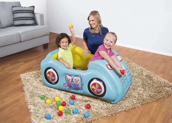 Fisher Price® bollhav - racingbil med 25 bollar inkluderade