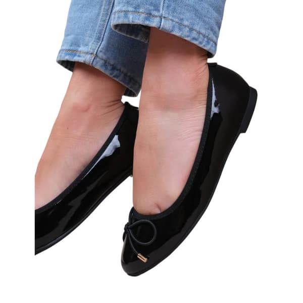 Where's That From Dam/Ladies Bexley Patent Faux Leather Slip-on Flat Pumps