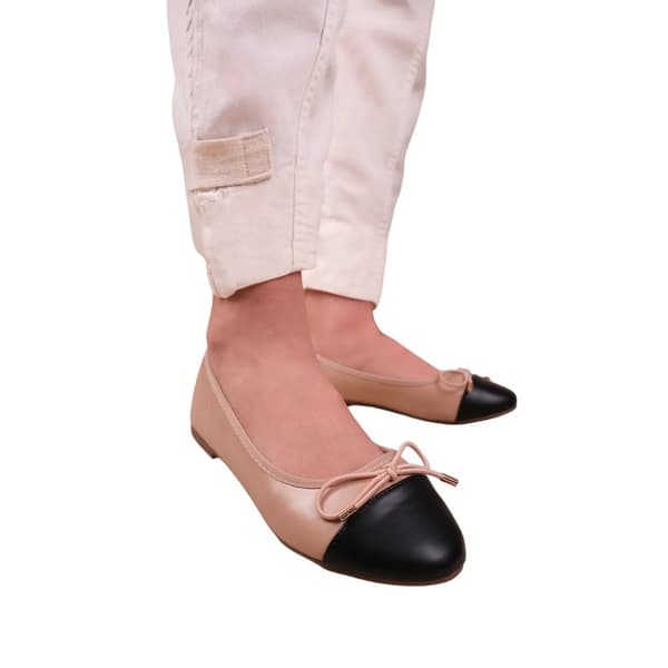 Where's That From Dam/Ladies Janice Bow Extra Wide Ballerina Flats