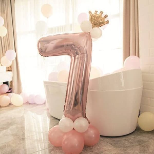 Stor Stående Sifferballong Set | Roséguld Metallic Nummer 7 110cm