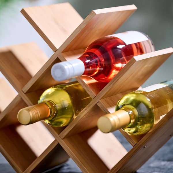 Vinreol i bambus til 8 flasker med et stilfuldt og naturligt design