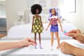 Pikkukuva 4 / 5: Barbie Fashionistas GWF04 nuken tarvikkeet nuken vaatteet setti (GWF04)