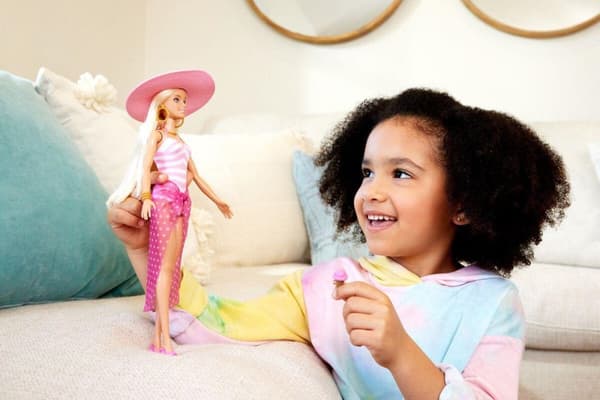 Barbie Beach Day Barbie HPL73