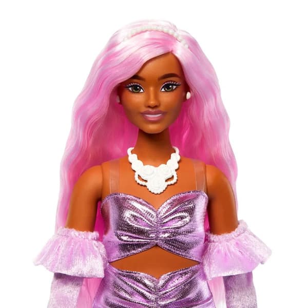 Barbie Deluxe Style Rosa hår med metallicklänning