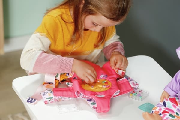 BABY born Baby Carrier Pinplay