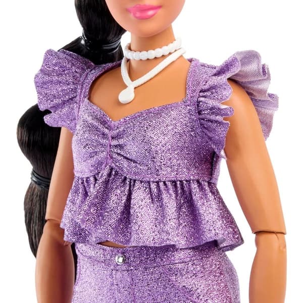 Barbie Deluxe Style Docka Lila Shorts Indian no8