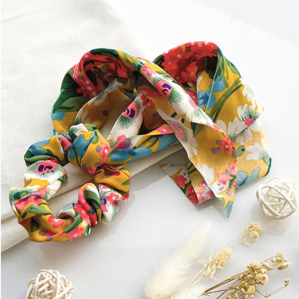 Chouchou Foulard Lång för Hår i Tjock Blommig Liberty Casual Gul Gul