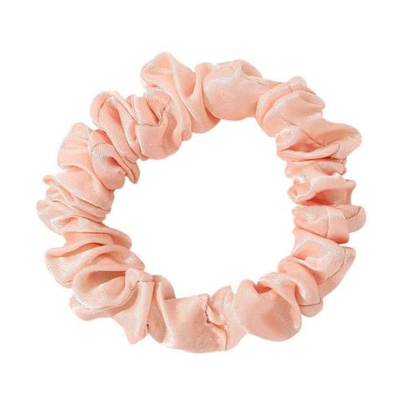 Chouchou Klassisk för Hår i Plisserat Siden Diamant Chic Rosa Rosa