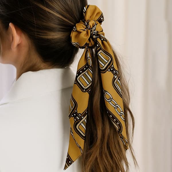 Chouchou Foulard Lång för Hår i Satin med Grafiskt Chevronmönster Gul Gul