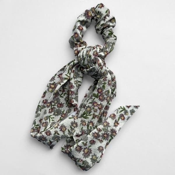Chouchou Foulard Lång för Hår i Tjockt Blommigt Liberty Casual Grön Vit
