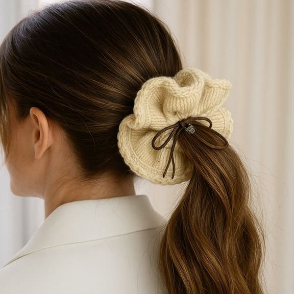 Chouchou Klassisk för Hår i Mjukt Minimalistiskt Beige Beige