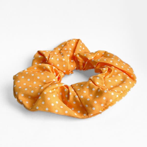Chouchou Klassisk för Hår i Mjukt Bomull med Retro Chic Prickar Orange Orange