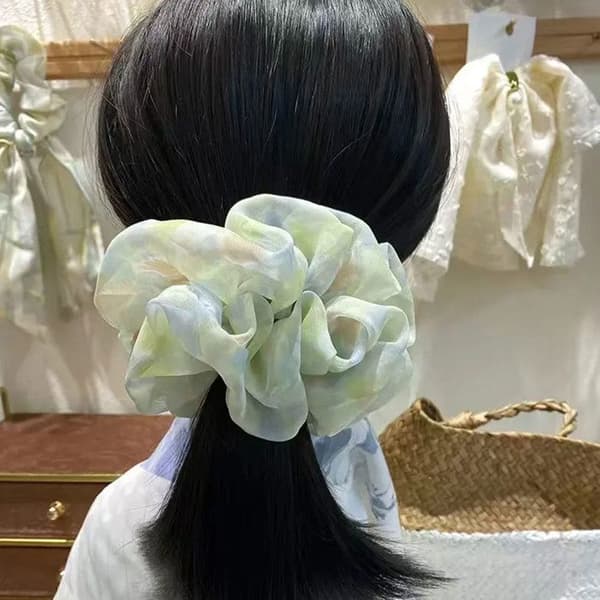 Chouchou Maxi för Hår i Mjuk Akvarell Töv Aesthetic Blå och Grön Blå