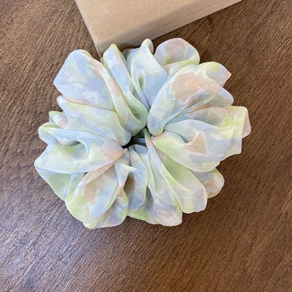 Chouchou Maxi för Hår i Mjuk Akvarell Töv Aesthetic Blå och Grön Blå