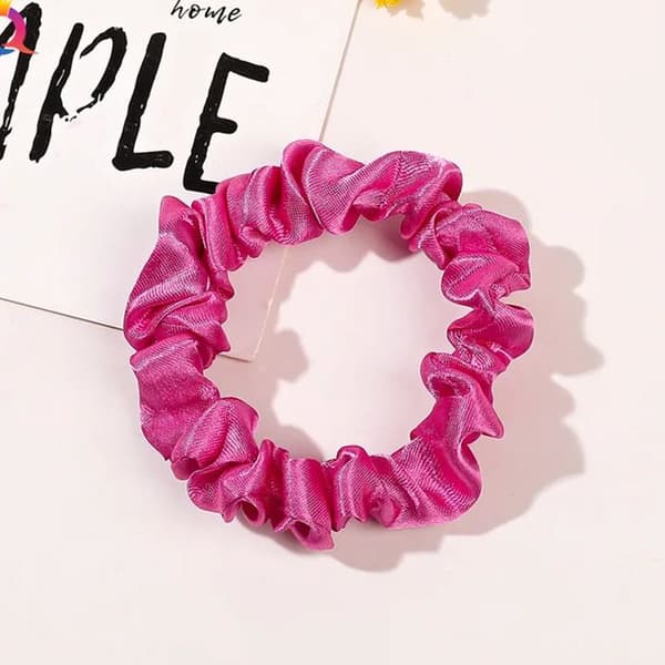 Chouchou Klassisk för Hår i Plisserat Satin Minimalistisk Fuchsia Fuchsia
