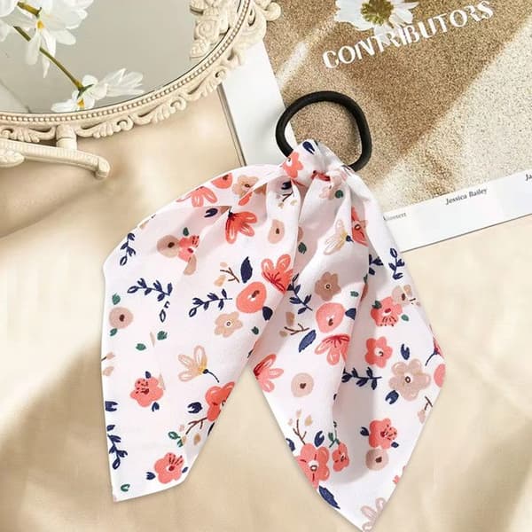 Elastiskt Hårband med Blommig Viskosband i Romantisk Vit Vit