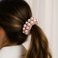 Miniatyrbild 2 av 3: Hårsnodd med Glittrande Perlor Glamour Puderrosa Champagne Rosa