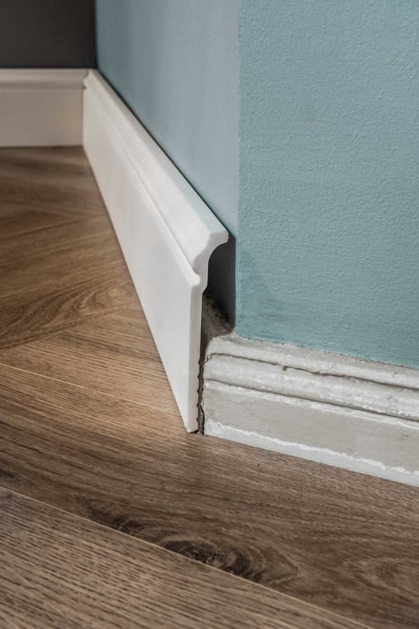 Täcklist NMC WALLSTYL CF3-box 1 låda innehåller 19 lister 38 m