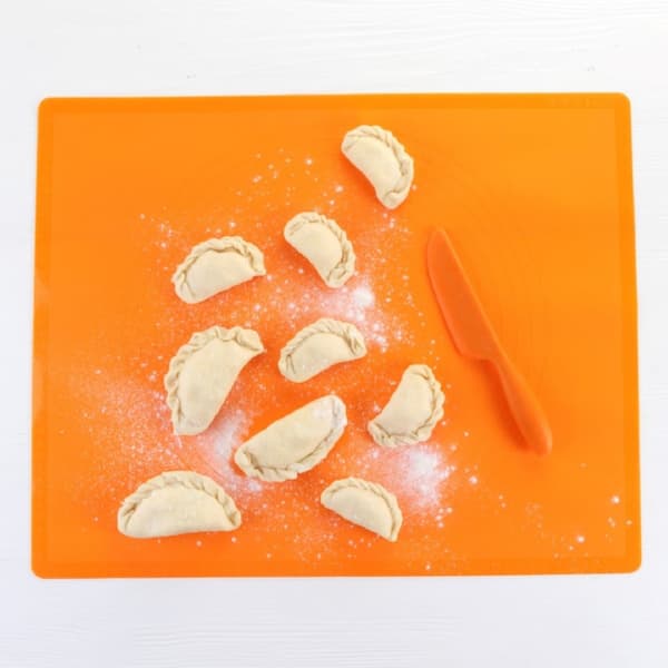 SILIKONE BOARD MAT 60 x 50 cm TIROSS TS-396-1