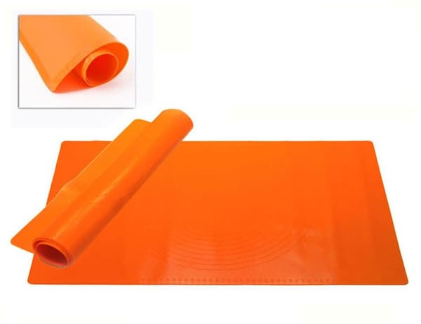 SILIKONE BOARD MAT 60 x 50 cm TIROSS TS-396-1