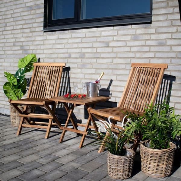 4 runda rottingkorgar med handtag och plastbelagd insida