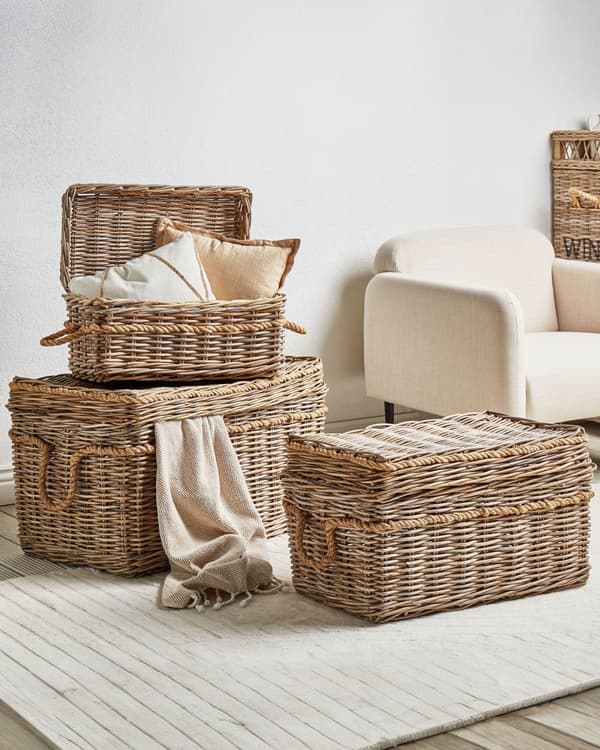 Sett med 3 kurver i naturlig rotting med tauhåndtak og lokk Håndlaget mahogniramme Boho-stil Stue Soverom