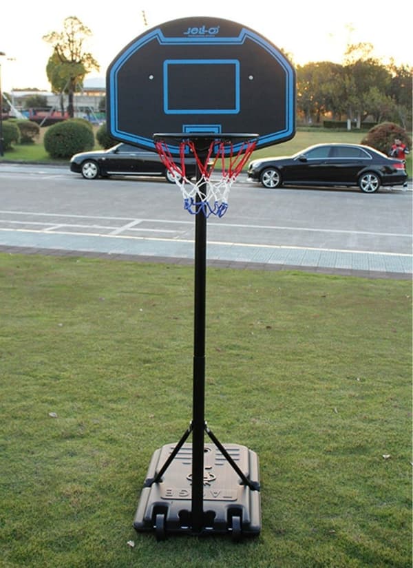Basketkorg på stativ Ø 34 cm.