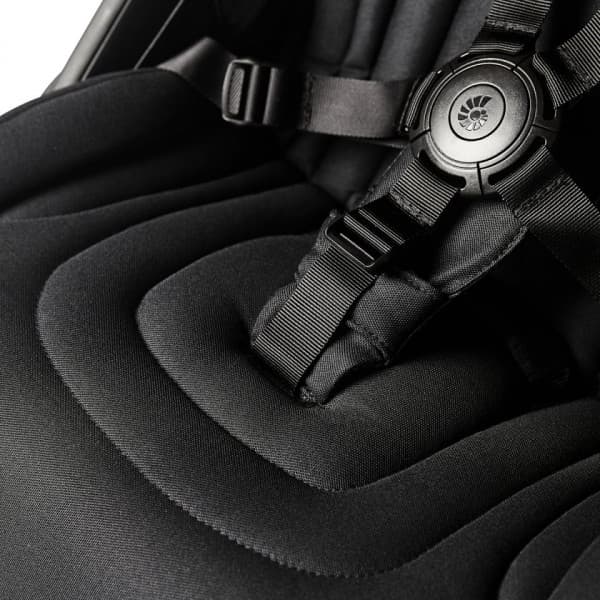 Ergobaby Metro+ -matkarattaat, Black