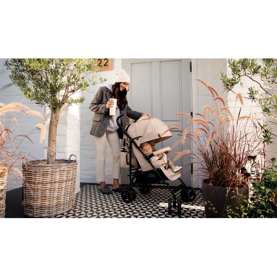Momi - Akira Barnevogn paraply - Beige
