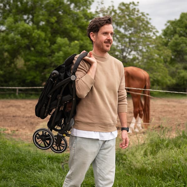 Lorelli Fresh - barnvagn upp till 22 kg | Black Jasper