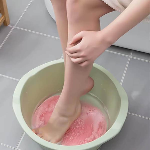Silikon Fotskrubb Ryggskrubb Duschborste med Sugkoppar Rosa