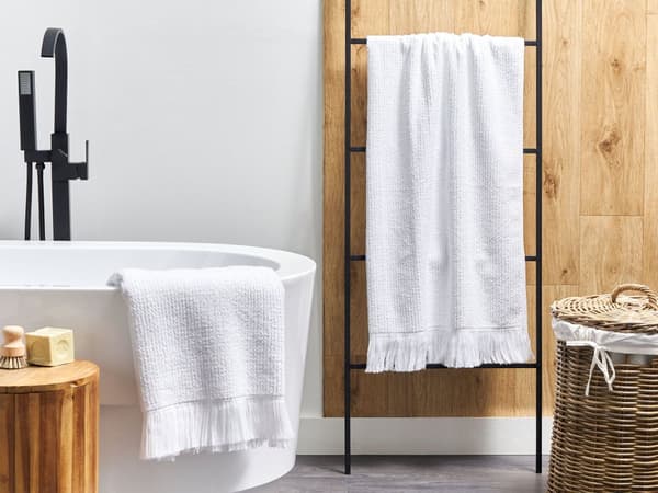 Sett med 2 Håndklesett Hvit Bomull Polyester Frotté 100 x 150 cm Frynser Håndklær Tekstil Tilbehør Bad Baderom