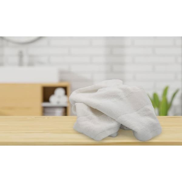 Bambuhandduk 50 x 90 cm - Vit