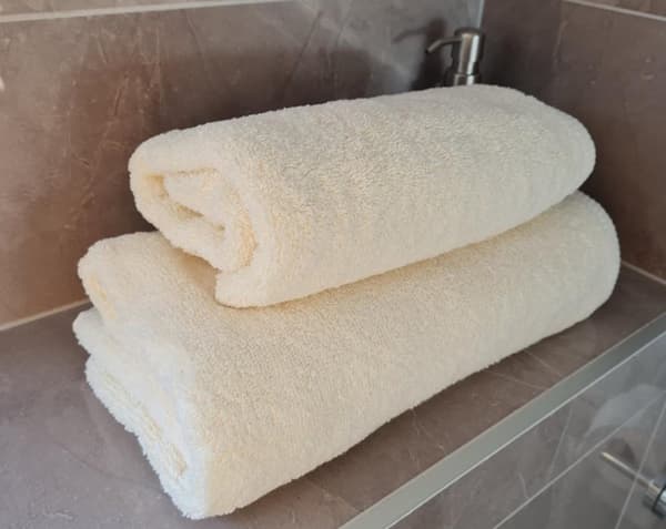 RIMINI badehåndklæde 70x140 glat creme