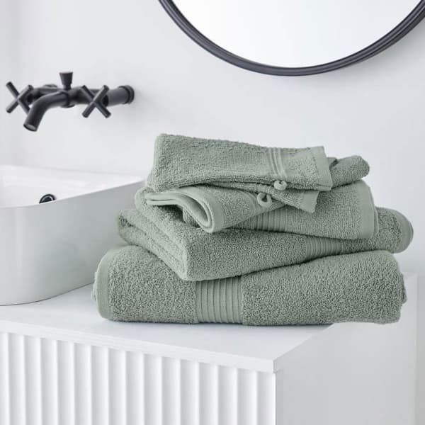 TODAY Essential - Paket med 10 handdukar 50x90 cm 100 % bomull celadonfärg