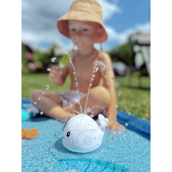 WOOPIE BABY kylpylelu Choice suihkuttaa vettä LED-suihkulähteellä