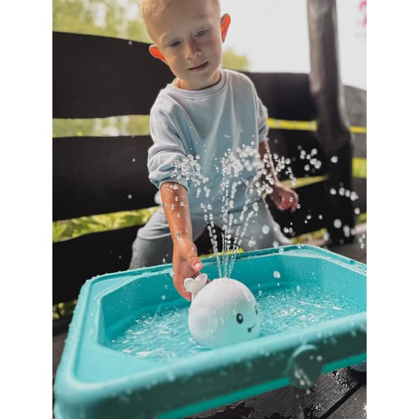 WOOPIE BABY kylpylelu Choice suihkuttaa vettä LED-suihkulähteellä