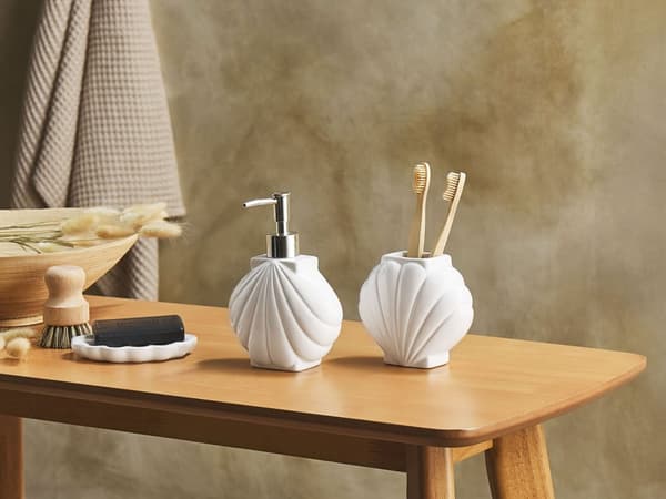 Set av Badrumstillbehör i 3 delar Vit Dolomit Glamorös Tvålpump Tvålfat Tandborsthållare Kopp