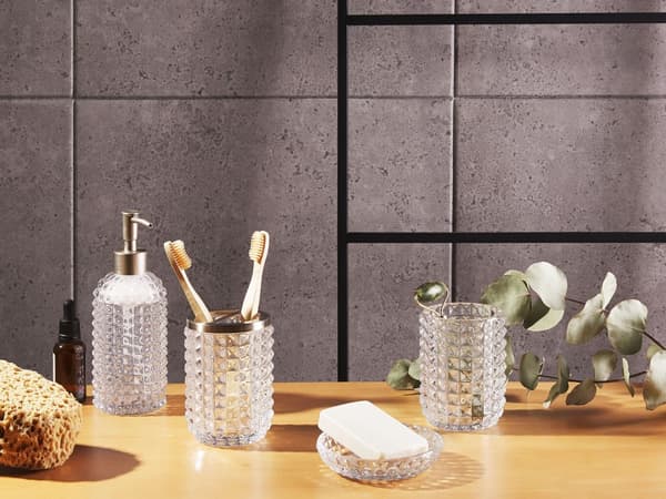 Badrumstillbehör Set i 4 delar Genomskinligt Glas Glam Tvålpump Tvålfat Tandborsthållare Kopp
