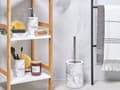 Miniatyrbilde 2 av 8: Baderomssett Hvit Keramikk Marmoreffekt 4 deler Såpedispenser Tannbørsteglass Toalettbørste Såpeskål Moderne design Baderom Tilbehør