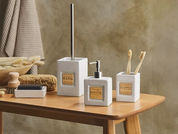 Baderomstilbehør sett beige matt dolomitt minimalistisk såpedispenser såpeskål tannbørsteholder