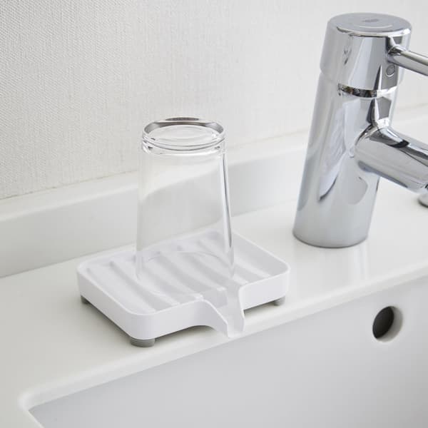 Tvålkopp med vit hällpip - L11 cm