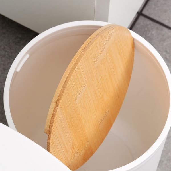 Badrumsaccessoarer - Vilde - 6 delar - Vit plast - Bambu - Modern design