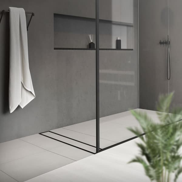 Duschränna i rostfritt stål 50 cm och sifon komplett set svart flat LuxeBath
