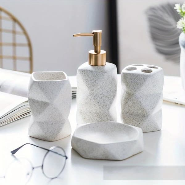 Lyxigt nordiskt keramikbadset, elegant lotiondispenser, stilfull munsköljskopp,Vit